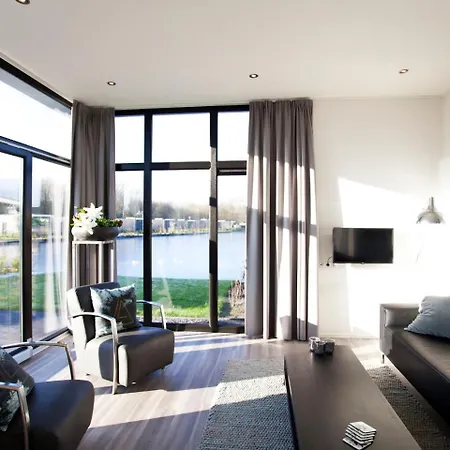 Holiday Droompark Spaarnwoude.3 Casa vacanze Halfweg